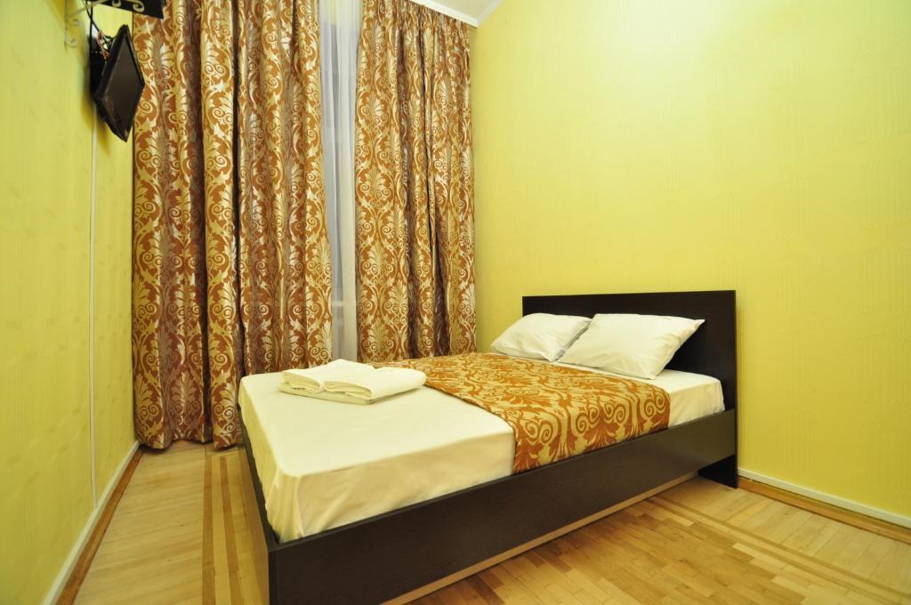 Status Guesthouse Kiev Dış mekan fotoğraf