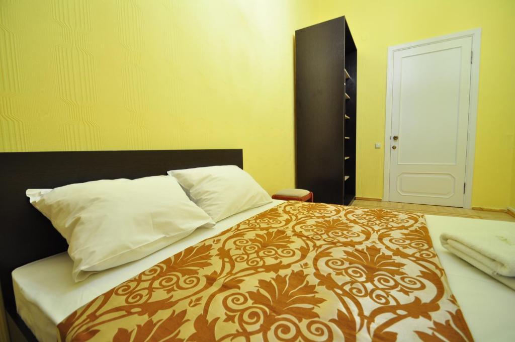 Status Guesthouse Kiev Oda fotoğraf