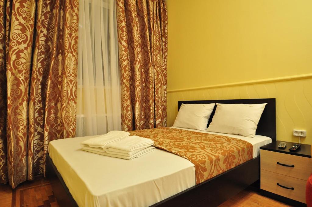 Status Guesthouse Kiev Oda fotoğraf